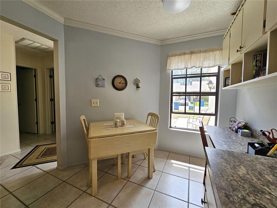 For Sale: $214,900 (2 beds, 2 baths, 1066 Square Feet)