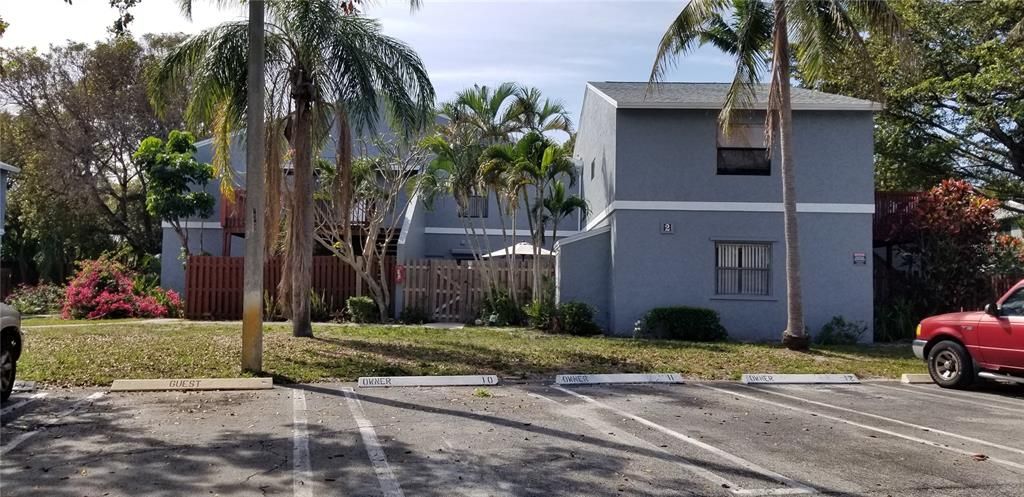 Recently Sold: $149,900 (2 beds, 1 baths, 953 Square Feet)