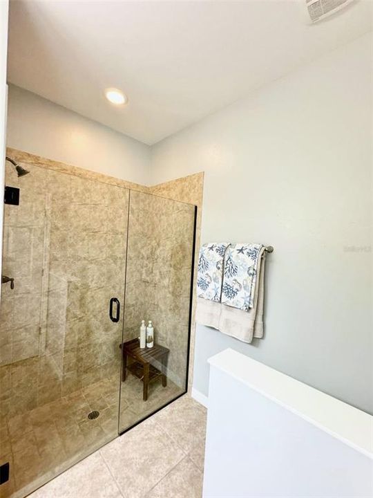 Active With Contract: $379,000 (2 beds, 2 baths, 1572 Square Feet)