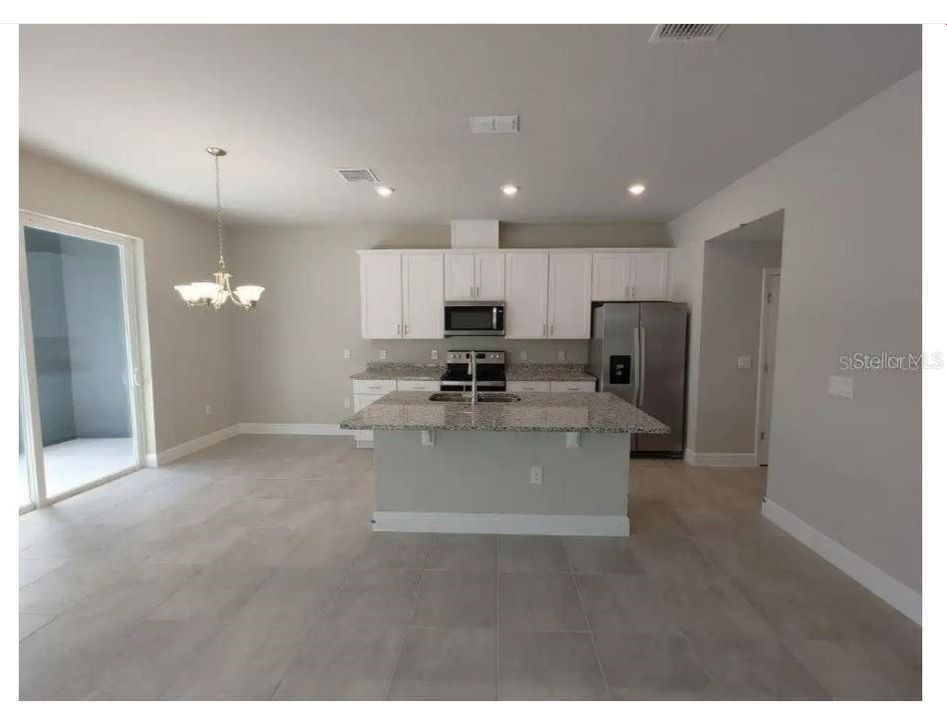 For Rent: $2,800 (3 beds, 2 baths, 1756 Square Feet)