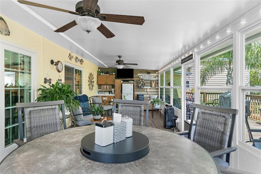 Active With Contract: $699,900 (4 beds, 3 baths, 2856 Square Feet)