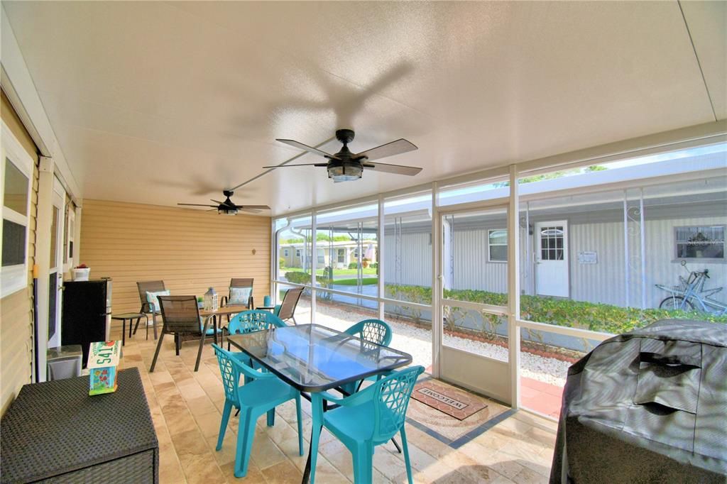 Active With Contract: $145,000 (2 beds, 2 baths, 1104 Square Feet)