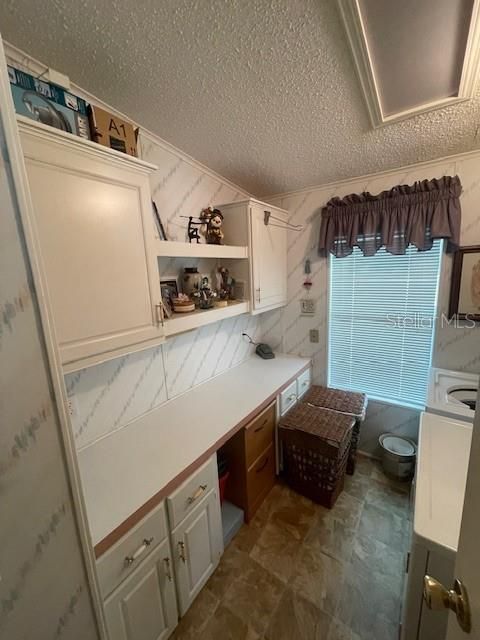 lots of storage in laundry room