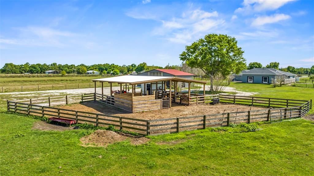 For Sale: $699,000 (4 beds, 2 baths, 2898 Square Feet)