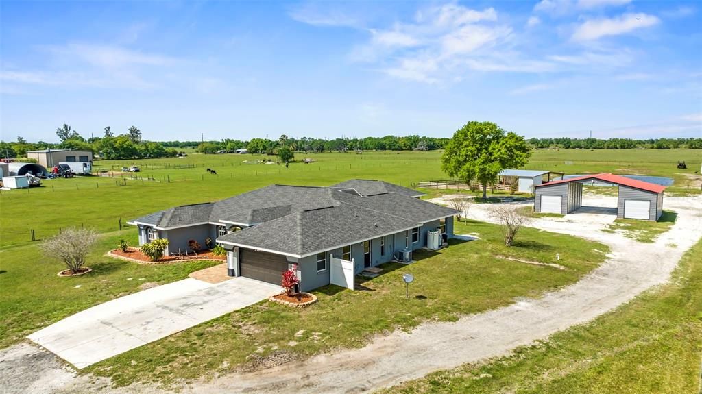 For Sale: $699,000 (4 beds, 2 baths, 2898 Square Feet)