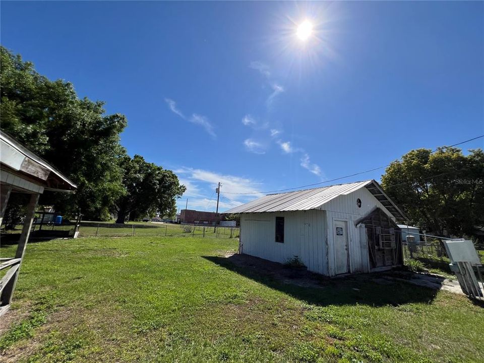 For Sale: $205,000 (3 beds, 2 baths, 1458 Square Feet)