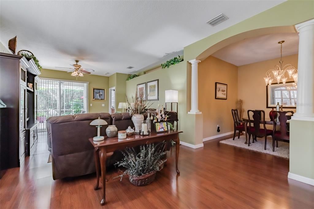 Recently Sold: $342,500 (2 beds, 2 baths, 1544 Square Feet)