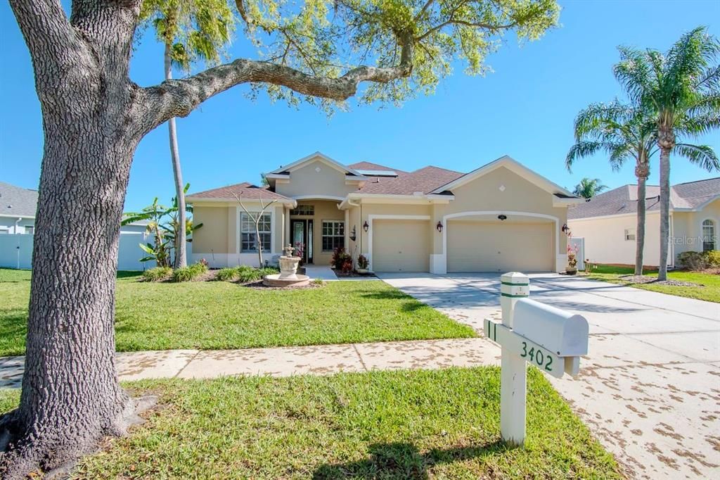 Recently Sold: $619,000 (5 beds, 3 baths, 2476 Square Feet)