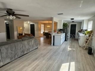 Active With Contract: $317,900 (3 beds, 2 baths, 1426 Square Feet)