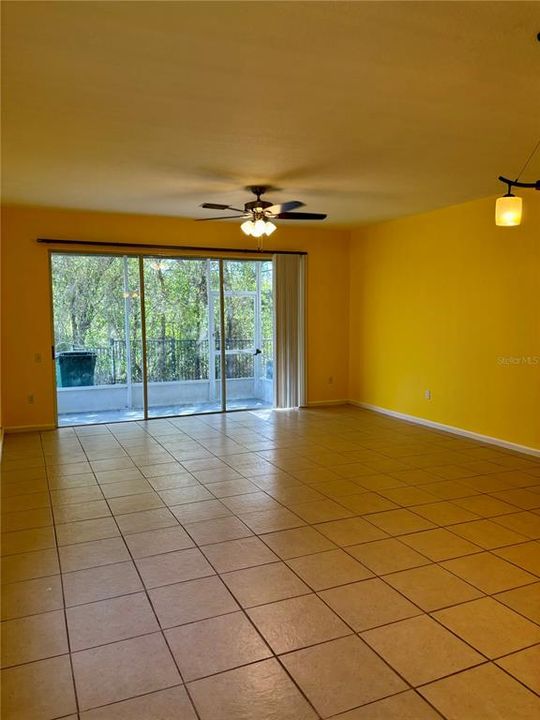Active With Contract: $1,950 (3 beds, 2 baths, 1545 Square Feet)