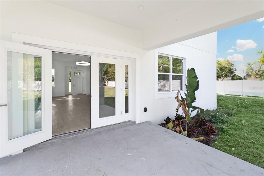 Active With Contract: $799,000 (3 beds, 2 baths, 2526 Square Feet)