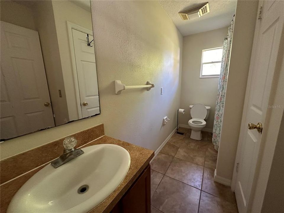 待售: $335,000 (3 贝兹, 2 浴室, 1900 平方英尺)