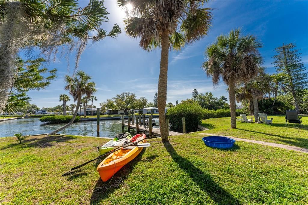 Active With Contract: $885,000 (3 beds, 2 baths, 1514 Square Feet)