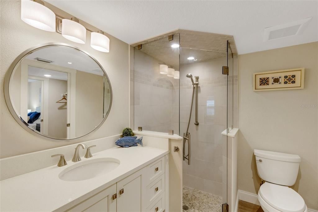 最近售出: $685,000 (2 贝兹, 2 浴室, 1465 平方英尺)