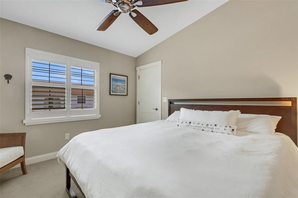 Active With Contract: $685,000 (2 beds, 2 baths, 1465 Square Feet)