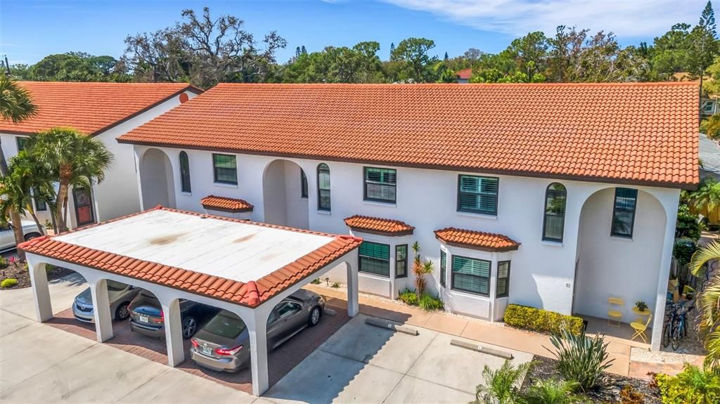 Recently Sold: $685,000 (2 beds, 2 baths, 1465 Square Feet)