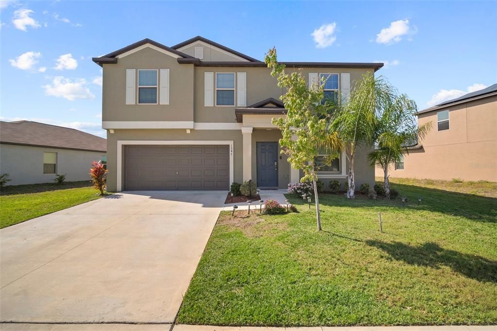 For Sale: $439,900 (4 beds, 2 baths, 2635 Square Feet)