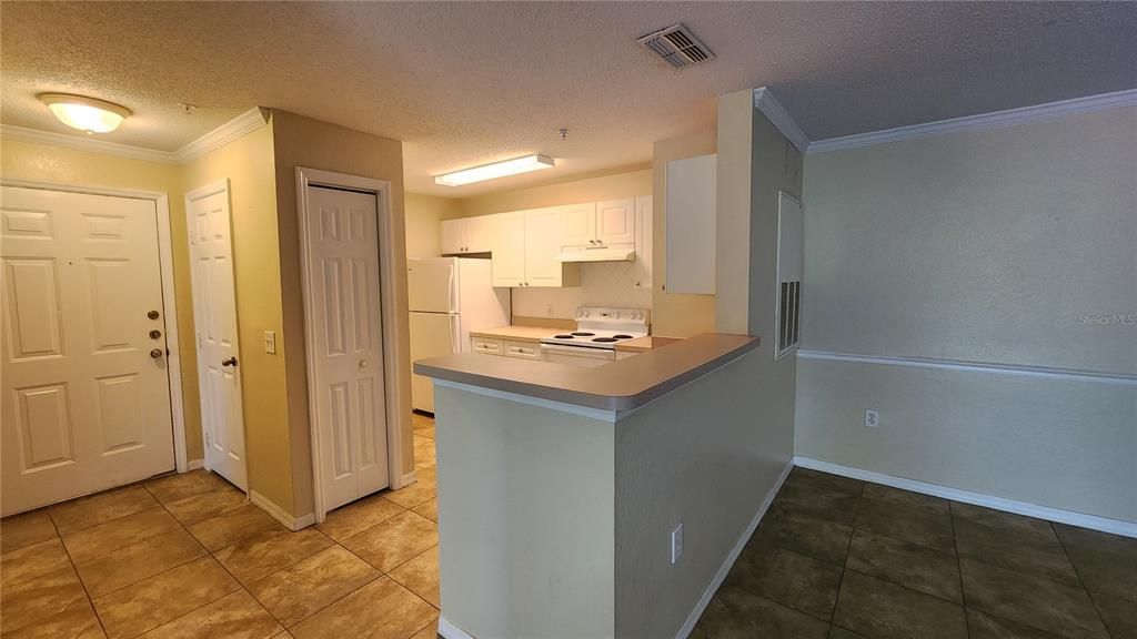 For Rent: $1,650 (2 beds, 2 baths, 1083 Square Feet)