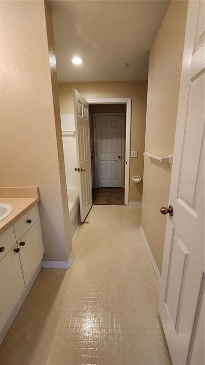 For Rent: $1,650 (2 beds, 2 baths, 1083 Square Feet)