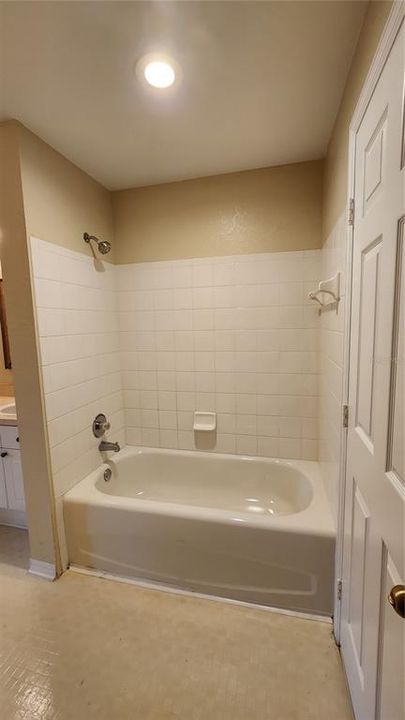 For Rent: $1,650 (2 beds, 2 baths, 1083 Square Feet)