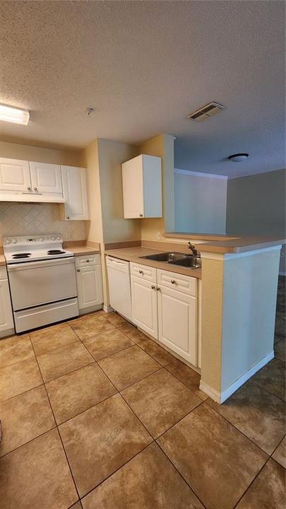 For Rent: $1,650 (2 beds, 2 baths, 1083 Square Feet)