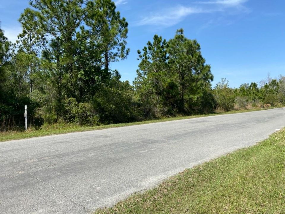 Active With Contract: $135,000 (1.03 acres)