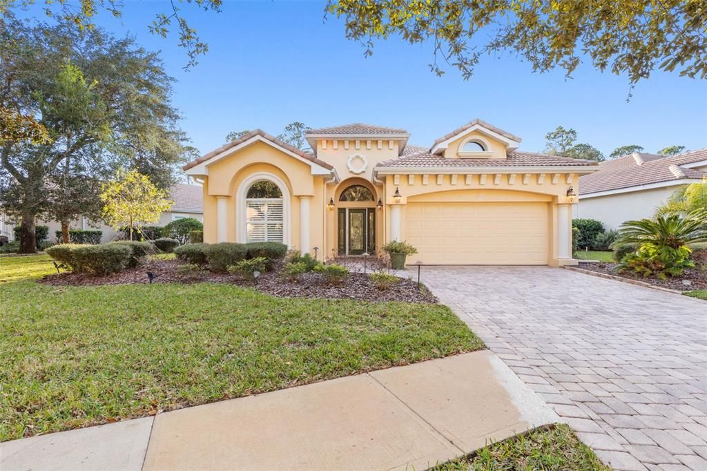 Recently Sold: $629,500 (3 beds, 2 baths, 2159 Square Feet)