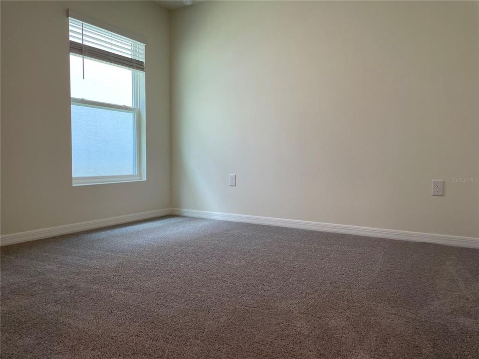 For Rent: $2,000 (3 beds, 2 baths, 1466 Square Feet)