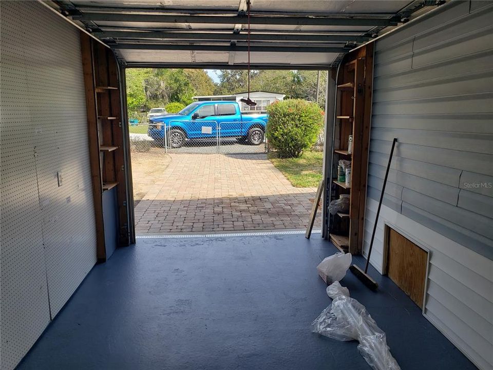 1 car garage with automatic garage door opener