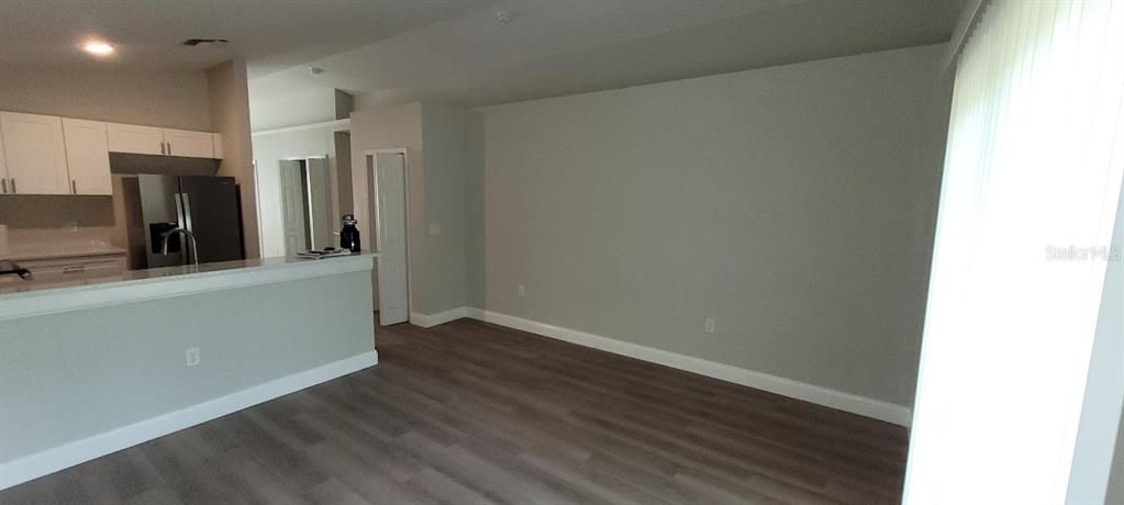 For Rent: $2,150 (3 beds, 2 baths, 1506 Square Feet)