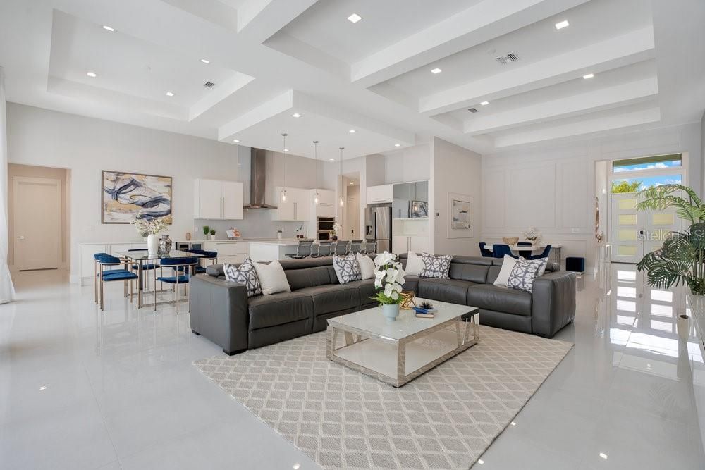 Recently Sold: $2,250,000 (4 beds, 4 baths, 3445 Square Feet)