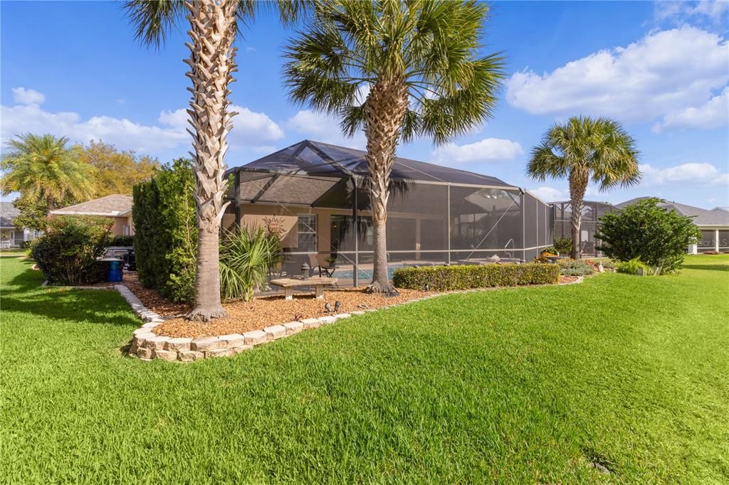 Recently Sold: $989,000 (3 beds, 2 baths, 2181 Square Feet)