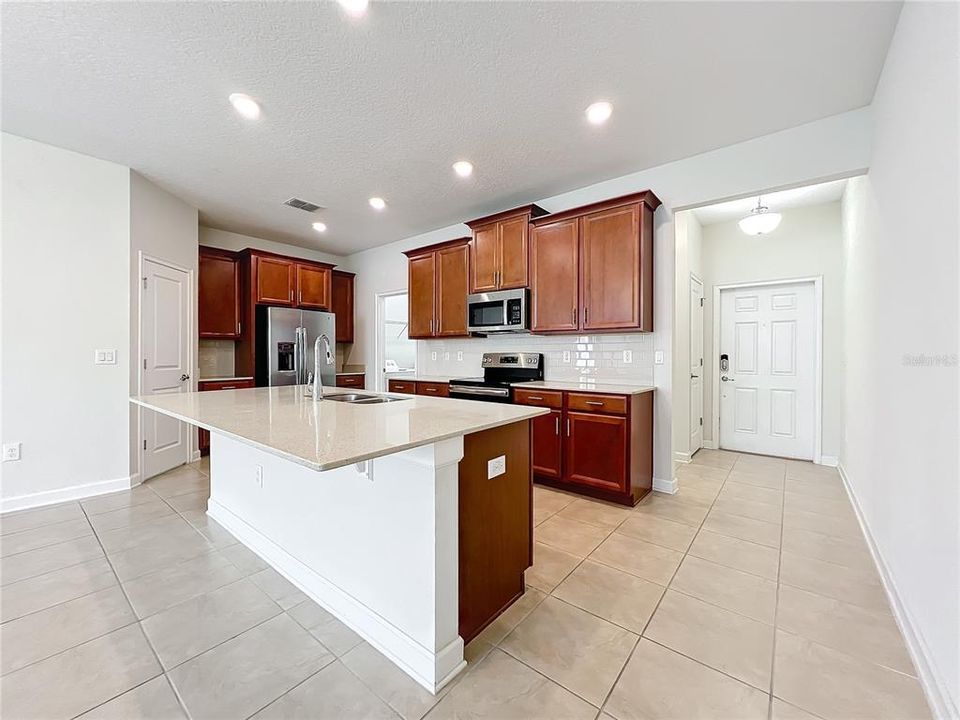 Recently Sold: $485,000 (3 beds, 2 baths, 1770 Square Feet)