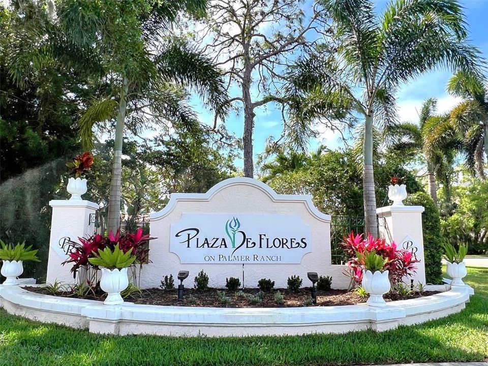 Plaza de Flores is a gated community on Palmer Ranch.  Convenient Sarasota location.
