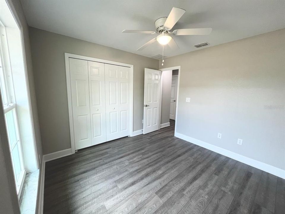 For Sale: $257,500 (3 beds, 2 baths, 1317 Square Feet)