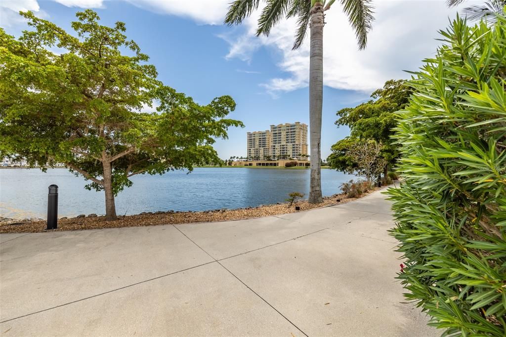 Recently Sold: $489,000 (2 beds, 2 baths, 1847 Square Feet)