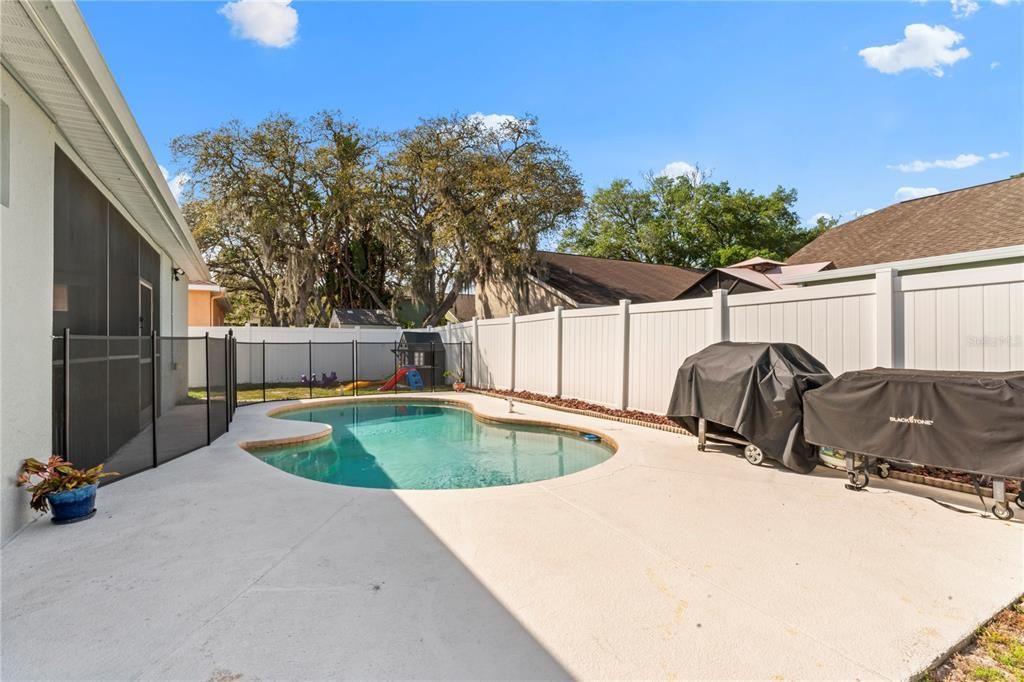 Recently Sold: $405,000 (3 beds, 2 baths, 1772 Square Feet)