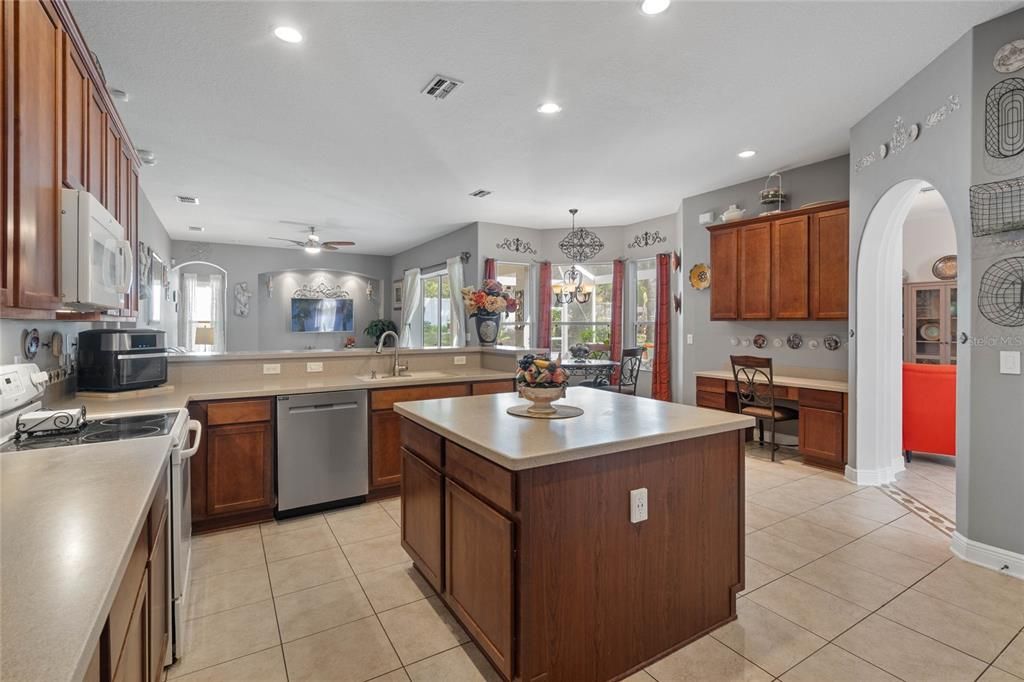 For Sale: $499,000 (4 beds, 3 baths, 2268 Square Feet)