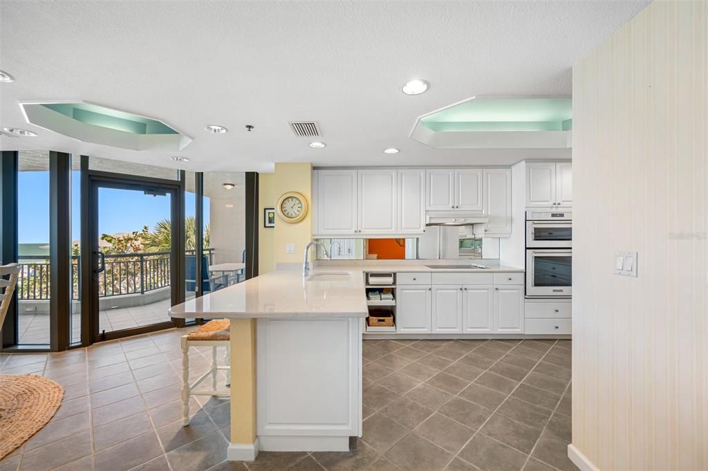 Active With Contract: $2,250,000 (3 beds, 2 baths, 2714 Square Feet)