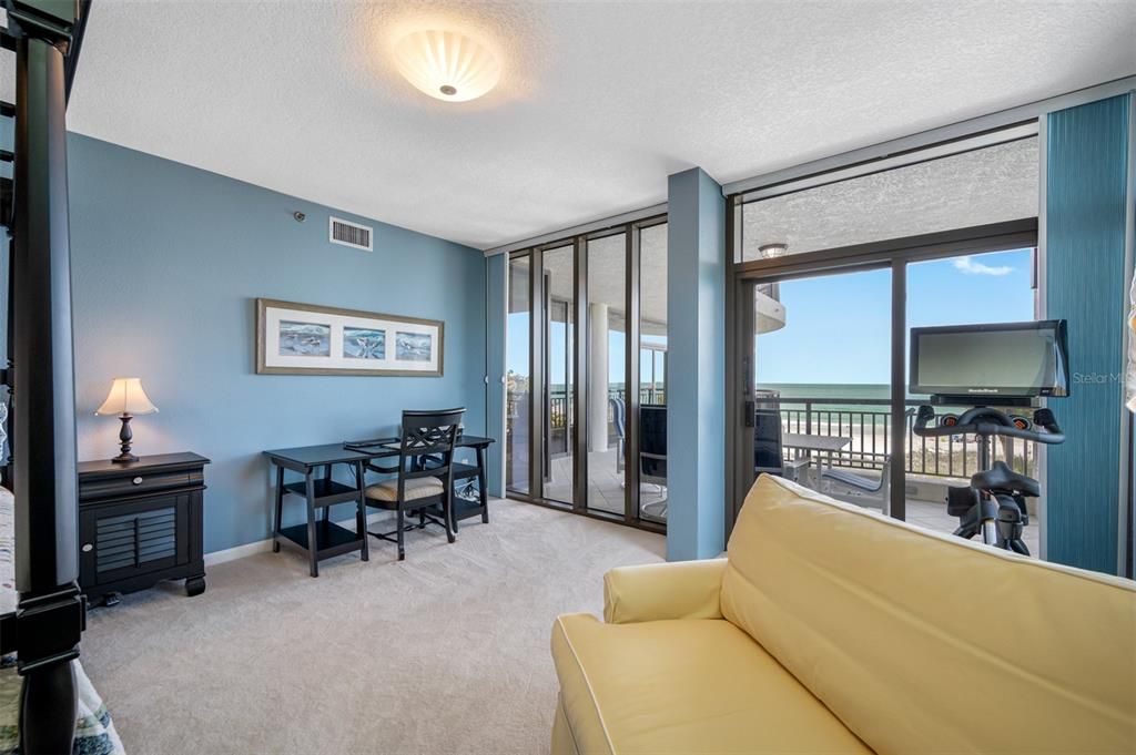 Active With Contract: $2,250,000 (3 beds, 2 baths, 2714 Square Feet)