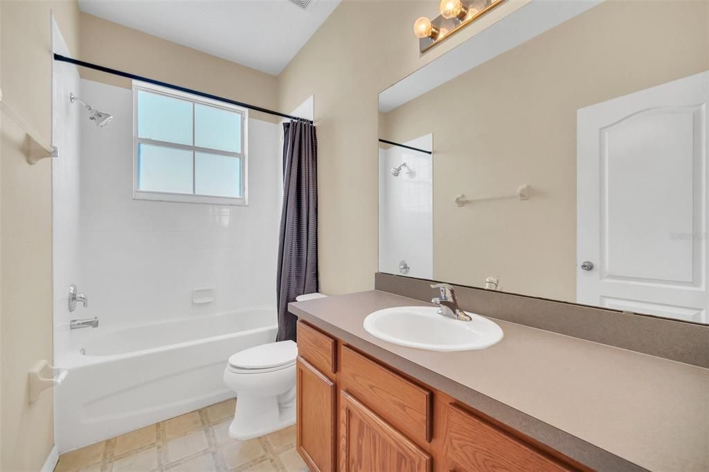 For Rent: $2,099 (2 beds, 2 baths, 1293 Square Feet)