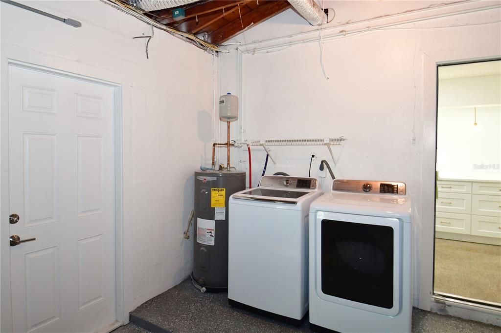 Washer Dryer in attached Garage