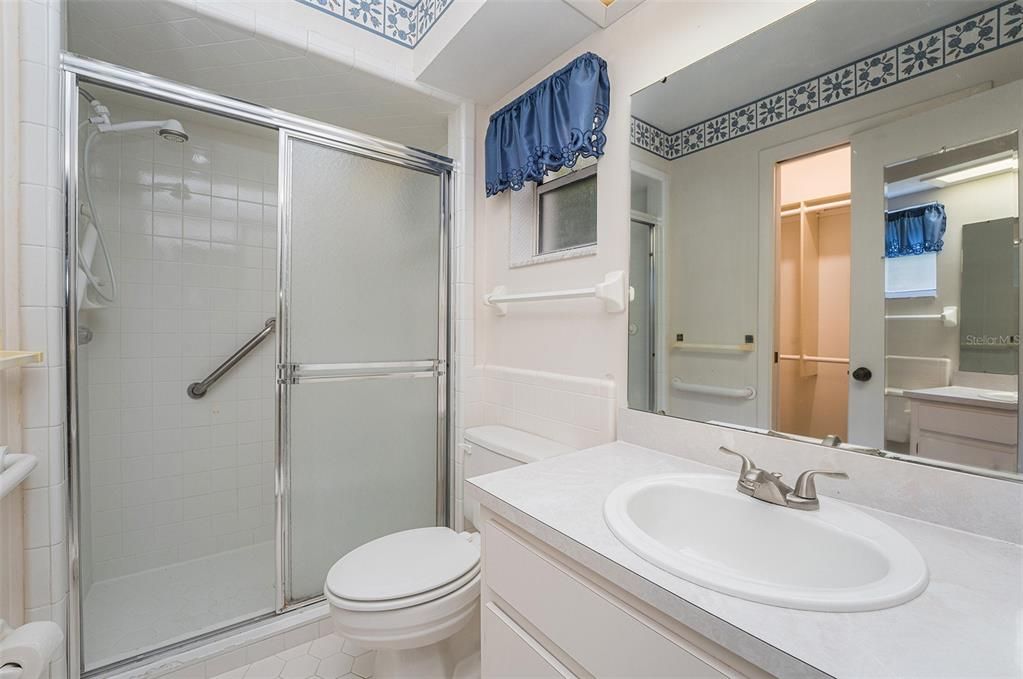 待售: $250,000 (2 贝兹, 2 浴室, 1154 平方英尺)
