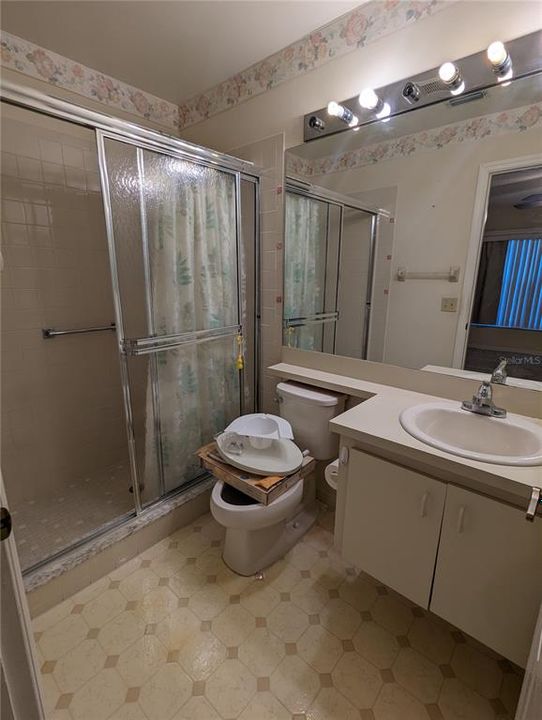最近售出: $170,000 (2 贝兹, 2 浴室, 1036 平方英尺)