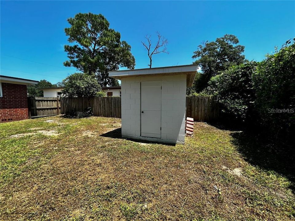 For Sale: $274,000 (3 beds, 2 baths, 1248 Square Feet)