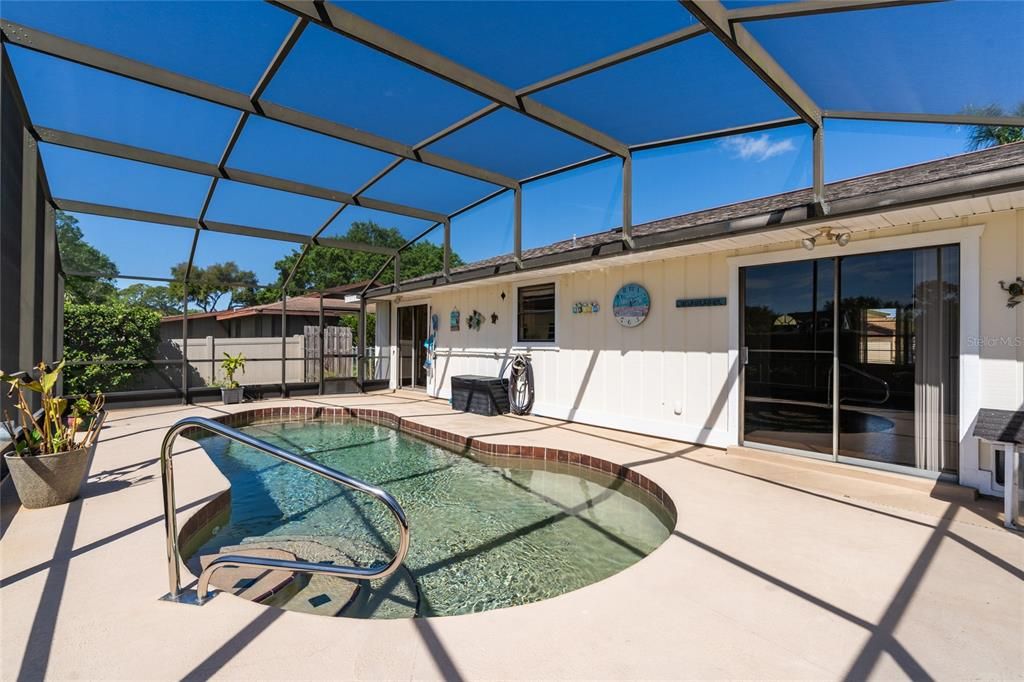 Recently Sold: $329,000 (3 beds, 2 baths, 1554 Square Feet)