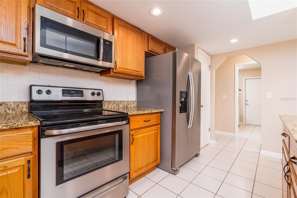 Recently Sold: $329,000 (3 beds, 2 baths, 1554 Square Feet)