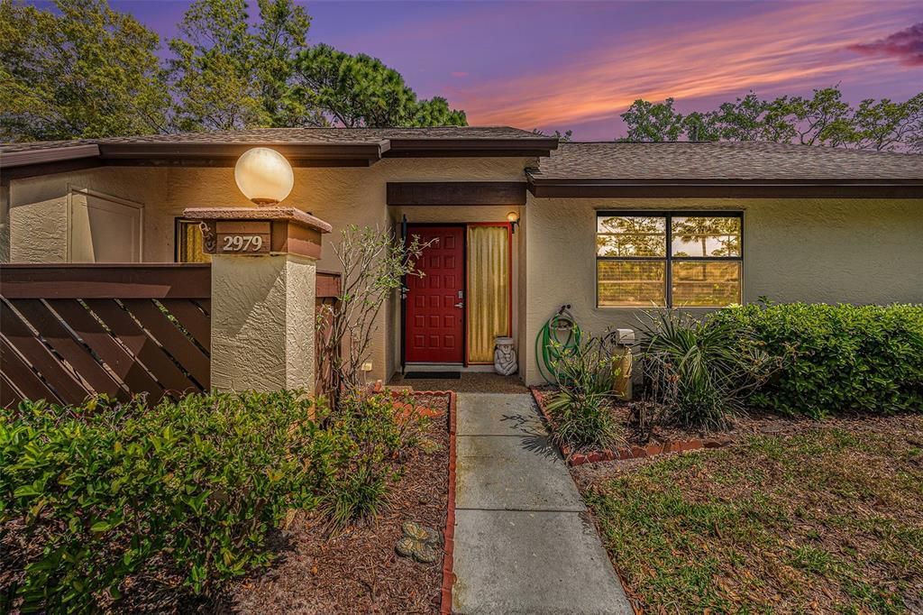 Active With Contract: $339,900 (3 beds, 2 baths, 1298 Square Feet)
