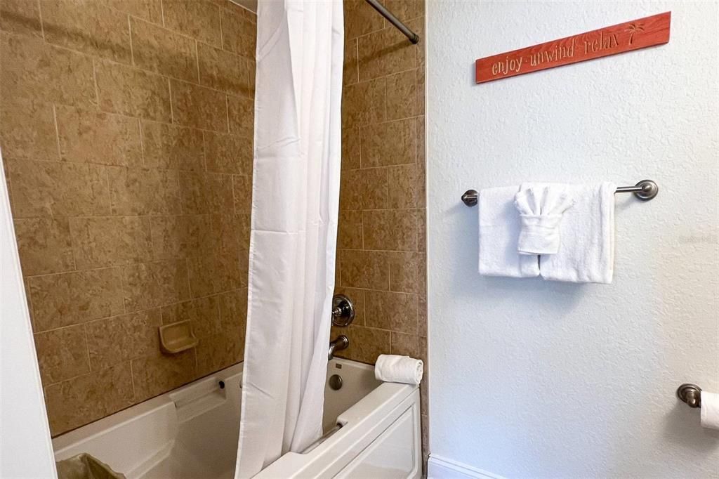 最近售出: $599,000 (2 贝兹, 2 浴室, 1170 平方英尺)