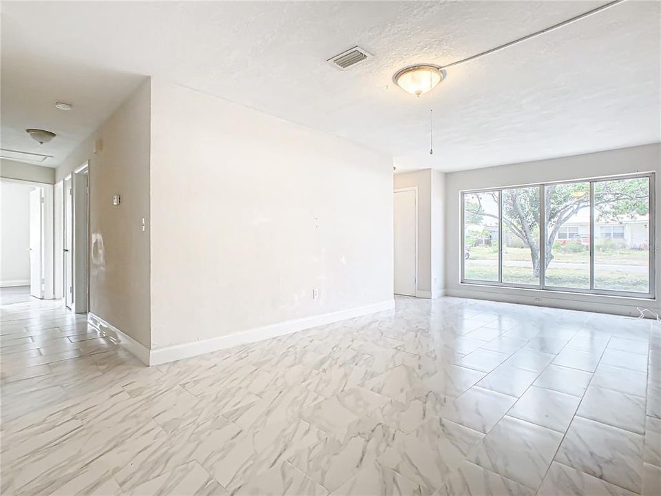 For Sale: $249,000 (3 beds, 2 baths, 1800 Square Feet)